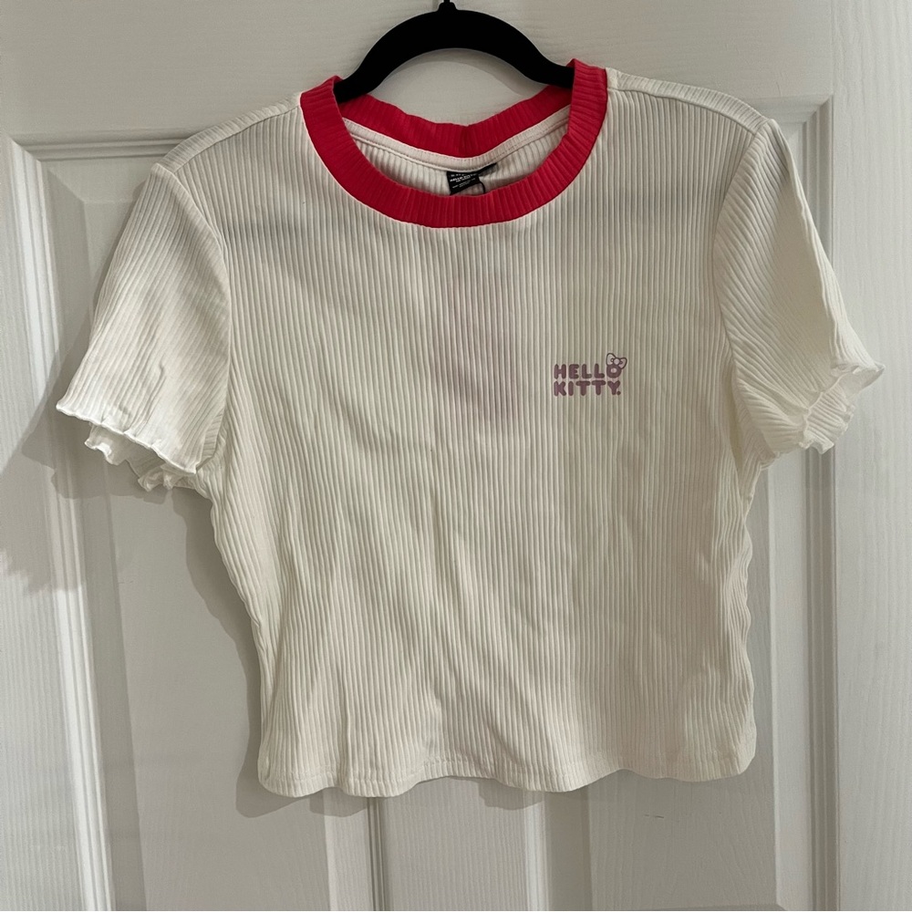 Hello Kitty White Cropped Ribbed T with Hot Pink Ringer Neck 0XL NWT